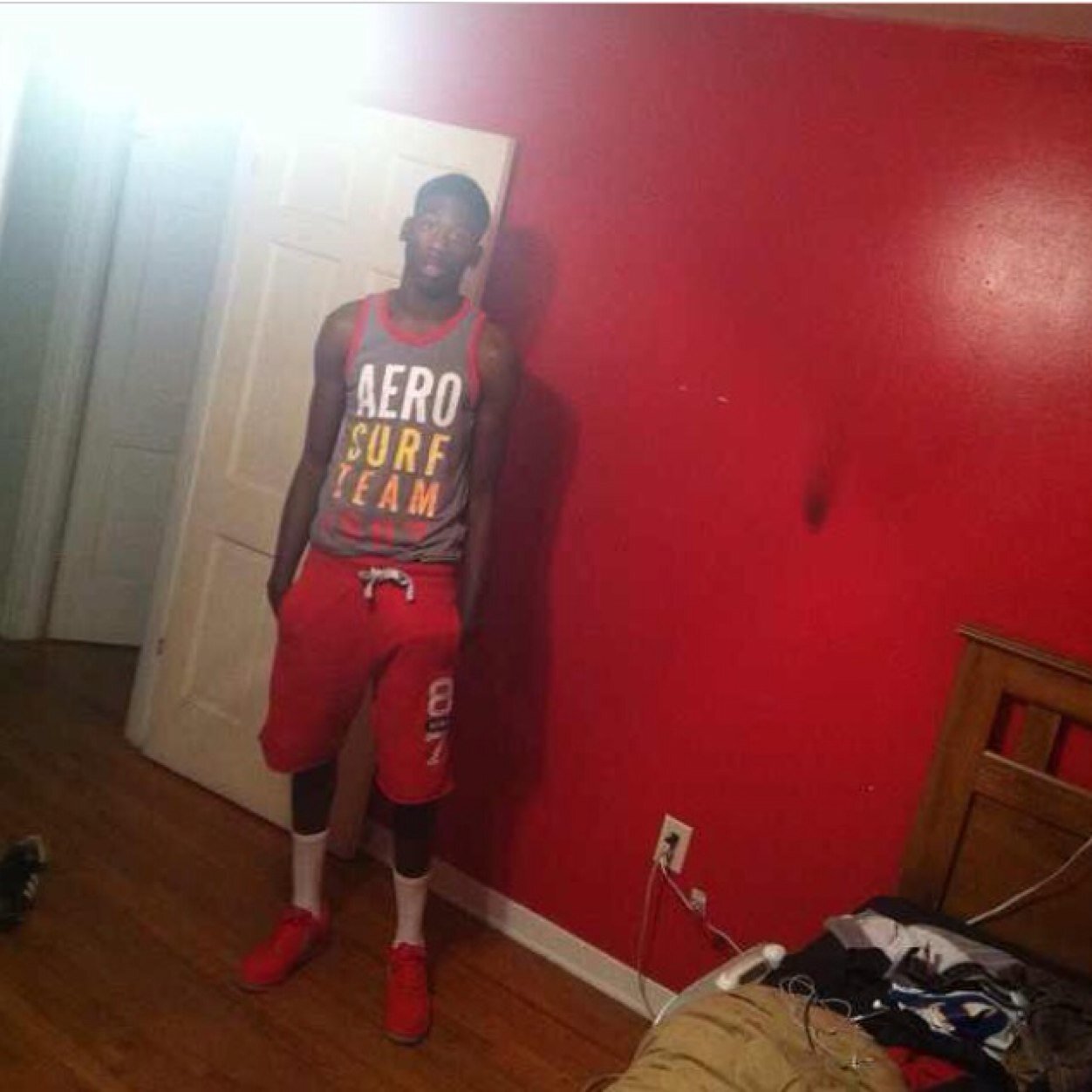 Follow my fucking brother @CadariusTreyvon