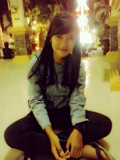 Dewipreng's profile picture. tetap menanti :-P 20