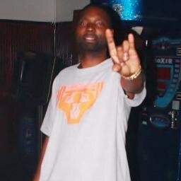 HeavyweightzCEO's profile picture. 