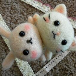 岩手県花巻市で天然石や手作り雑貨の小さなお店をしています。ねこ好きのため、ねこの手作り雑貨が増えています。
店舗商品やキャンペーンのお知らせも呟いていきます。

石好きさん、ねこ好きさん歓迎(*^_^*)
Instagramもよろしくお願いします🍀頻繁に更新しています🐾 @popolare1483dayo