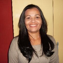 amo estudar,ler principalmente a biblia sagrada, sou serva do senhor.