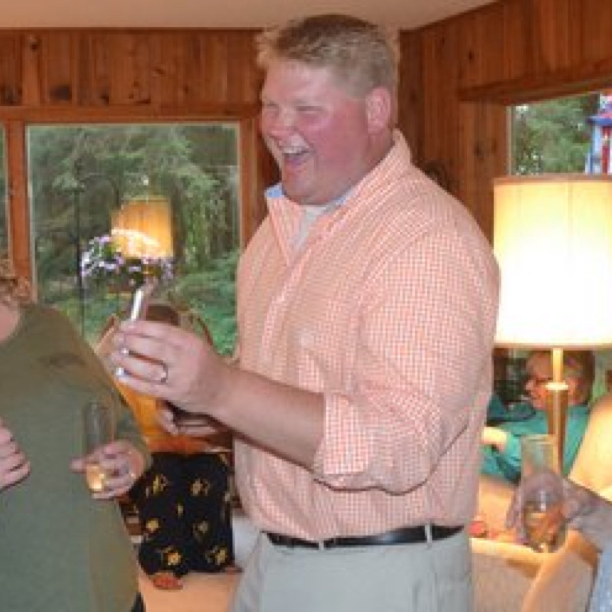 treatusame's profile picture. 