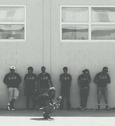 Lifestyle brand free the art support the message #LoyaltyIsEverything Creators @trillkosby, @Davuahh