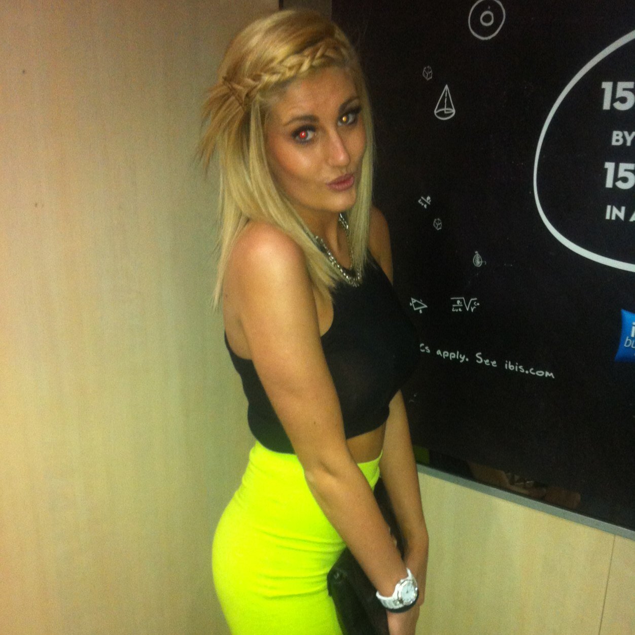 HColessss's profile picture. rule number 5- show no love, love will get you killed