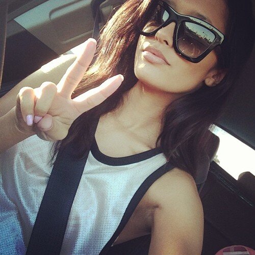 BernetePerez's profile picture. Whatever makes you feel bad, leave it. Whatever makes you smile, keep it.