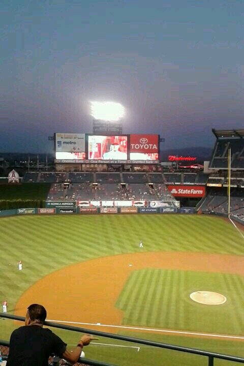 loves Anaheim angels baseball