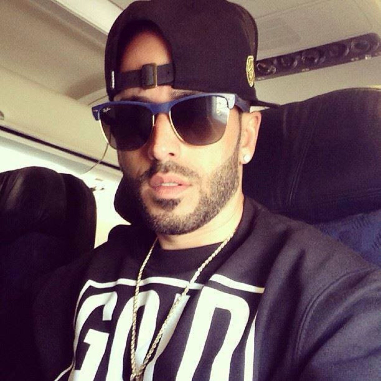 Fc Abusadoras Yandel Veracruz México. Apoyandote 24/7 @yandeloficial #Dangerous ➡ @AlexaSantillanY @DianaWY4Life @Stephany_WY  ❤
