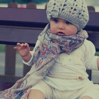 ﺇﻧﺴﺎﻧﻪ ﻫﺎﺩﻳﻪ ﺍﺣﺐ ﺍﻟﻬﺪﻭﺀ طموحه جدا وحياتي بسيطه واحب اطور من نفسي يارب اكون مفيده لمجتمعي🌹 ﺍﻟﻠﻬﻢ ﺍﺭﺣﻢ (امي وابوي ) ﺭﺣﻤﺔ ﻭﺍﺳﻌﺔ💔