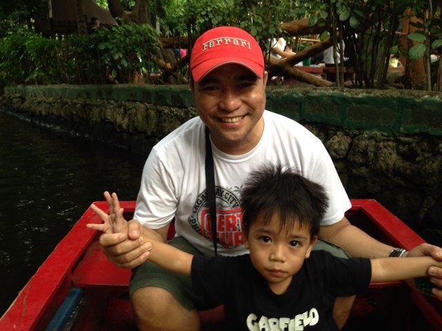 Love God, my country, my family & friendsDie hard Ginebra San Miguel fan a real true blooded KAYO,Del-Gla'r3 Co. for life.c,)