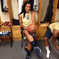 Monet Edwards (@est_021411) 's Twitter Profile