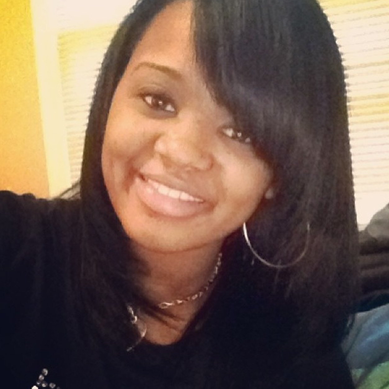 ItsAllieC_'s profile picture. Follow my new Twitter page @AllieC__ (2 underscores)