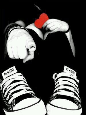 Not much to say I love to party and start trouble/bi/i follow back