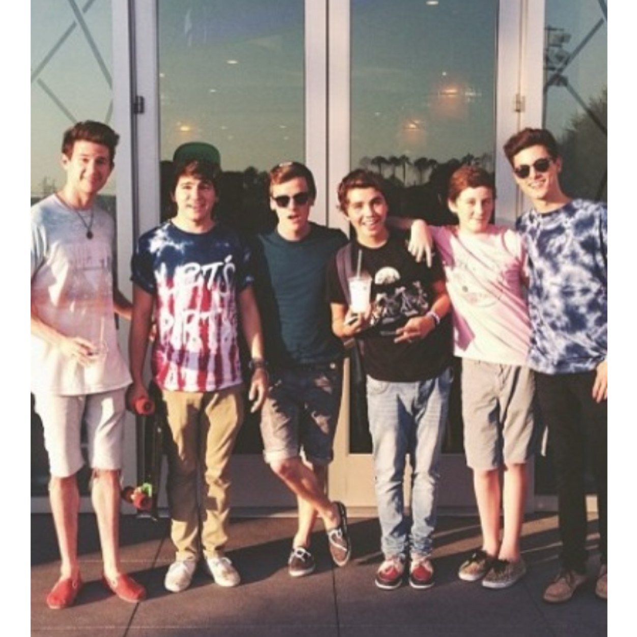 Connor, Jc, Kian, Ricky, Sam & Trevor MainAccount: @lypophreniac