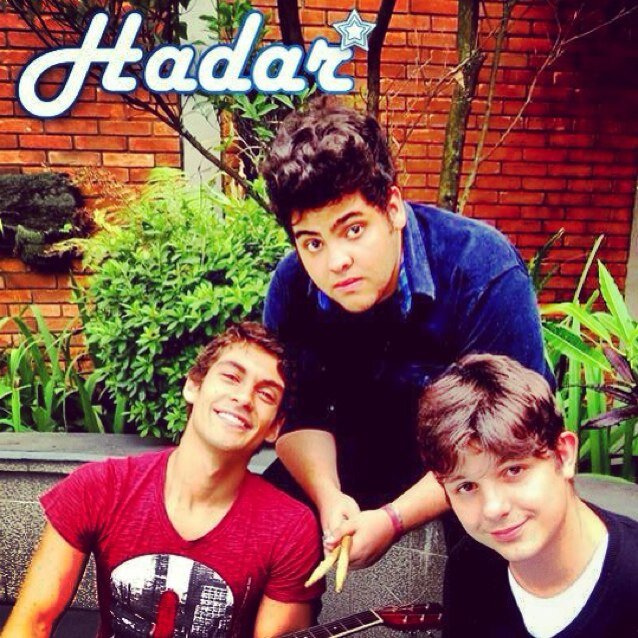 HadarOficial's profile picture. Banda de pop/rock paulistana. YOUTUBE: http://t.co/6FNEQ2aQ 
FACEBOOK: https://t.co/gCpTzxtq.BANDA:Danni (VOCAL E GUITARRA)  Céki (BAIXO) e Léo (BATERIA)