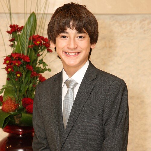 Hey I am Ahmed I am from Algeria but I live in Jordan-Amman and i am so Funny so you love me 3 3 3