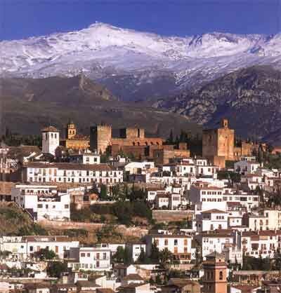 Libros, cine, eventos, exposiciones, pintura, música... Granada tiene mucho que dar.