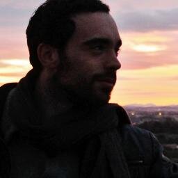 Estudiante de Diseño de Interiores en la Escuela Superior de Diseño de la Reg. de Murcia / Últimamente por los tejados soñando con alguna anti-historia. WIO