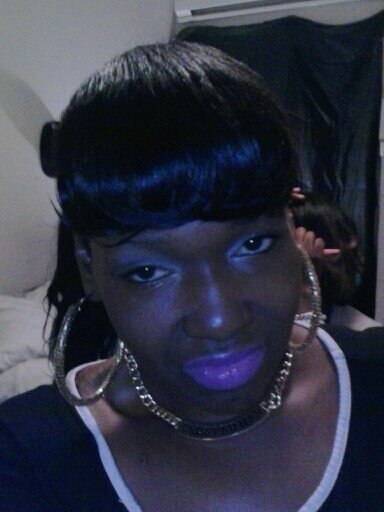 i b...solobolo 2 u bitches who dnt knw dats hw im rockin...i fck wit who i fck wit...hit follow very anti bt i follow bck...keep it kool