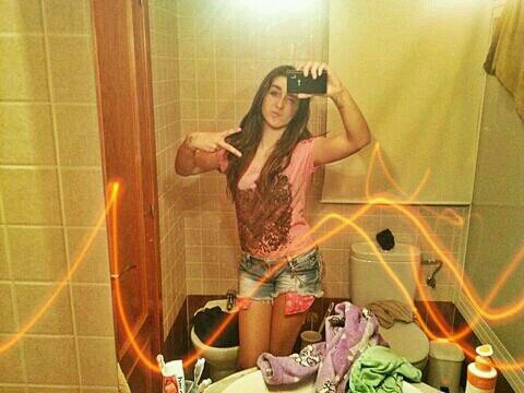 Deesdee eeel 2000 coon esaa soonrriisa iimpeecablee en laa caraa !:)
