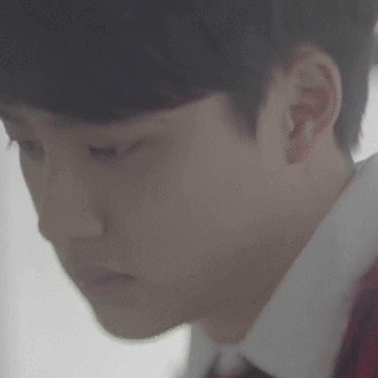 EXOのD.O.にだ。素っ気ないけど、慣れてね