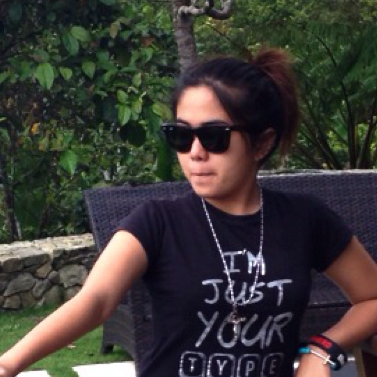 friendly- not snob- tweet nyo lang :) Instagram/wechat: camilleejercito