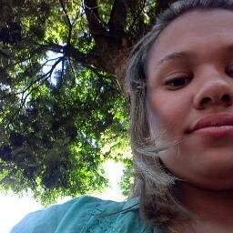 posso ate errar mais ñ desisto de lutar....NUNCA