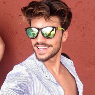 ‏ماعرف اكتب بايو.فتحوا تغريداتي وبتعرفون شالسالفه.