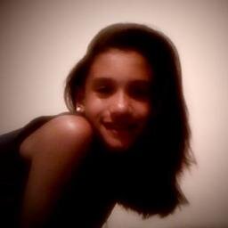 ''Menina original,
garota fatal,
as mina fala mal,
e os mano paga pau.