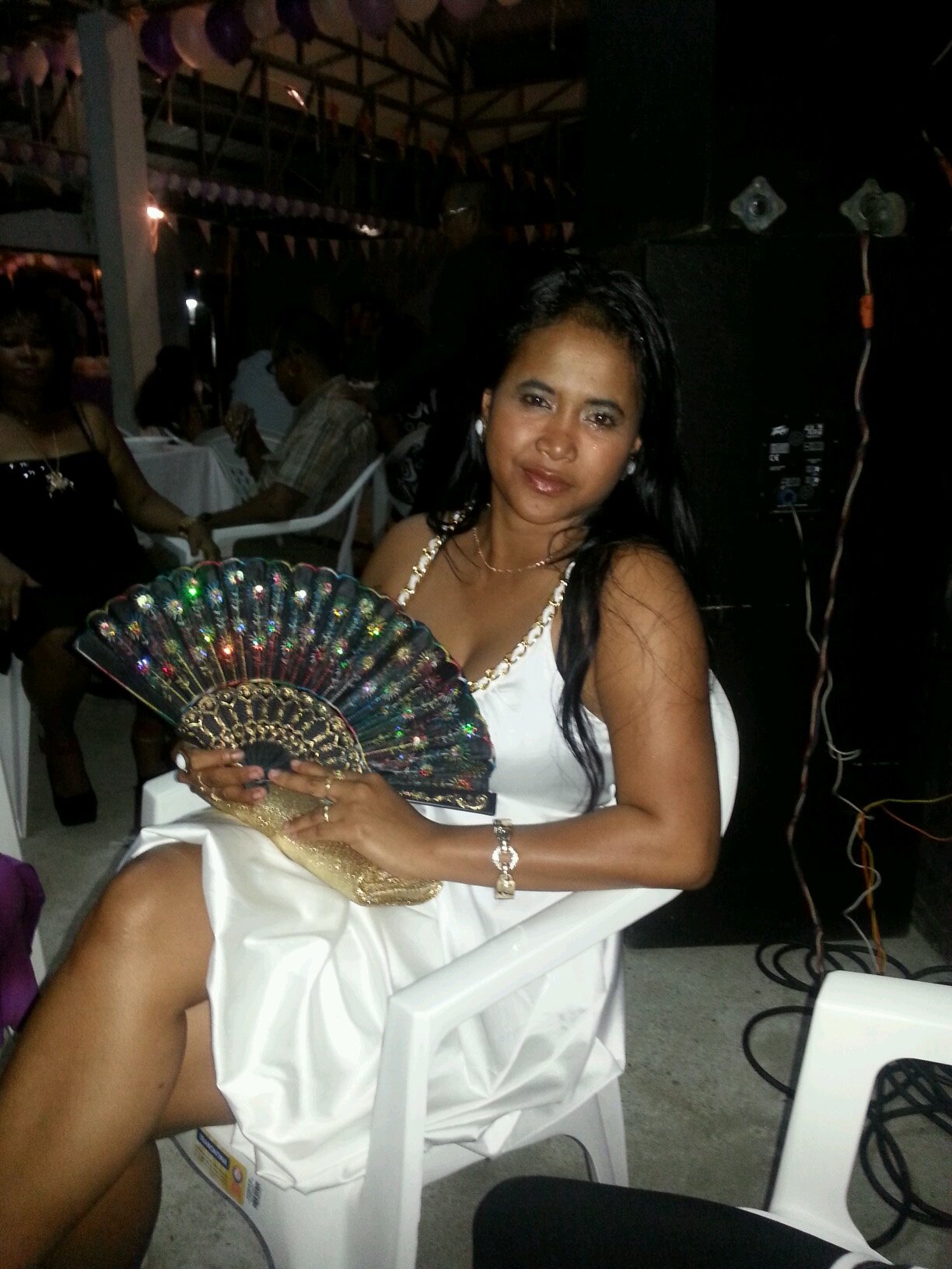 Redrosemary1's profile picture. I am happy. I love my life....I love my family ♥♥♥