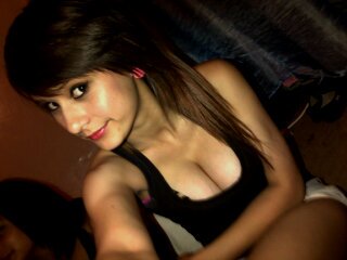 Cindraleto's profile picture. Fashion designer