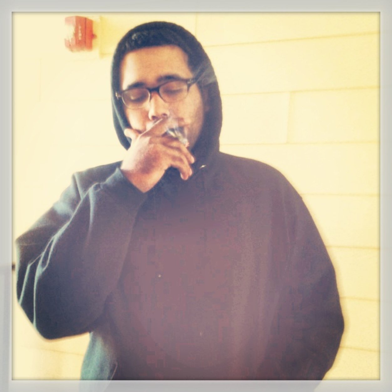 BLUNTS FULL OF KUSH IN THE AIR