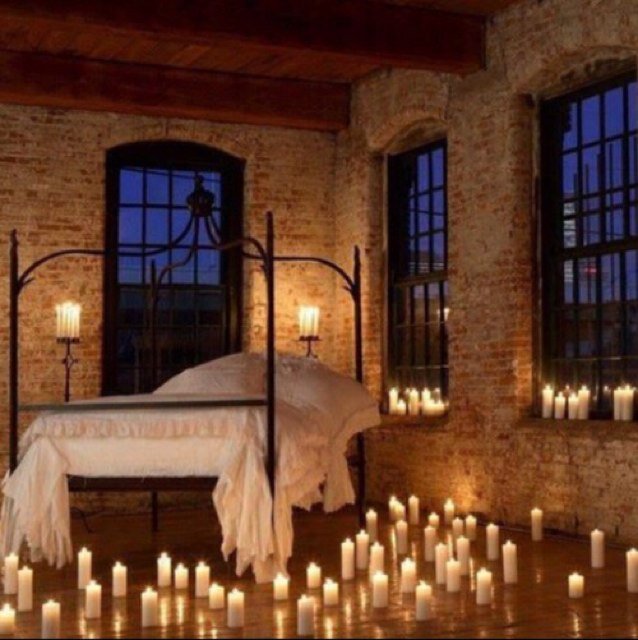 Follow for the best bedroom pictures of twitter! I do NOT own any of the pics! I'm sorry if I repeat pics.