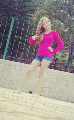 Amo futebol, pizza, Nutella.. Agora me ama :3