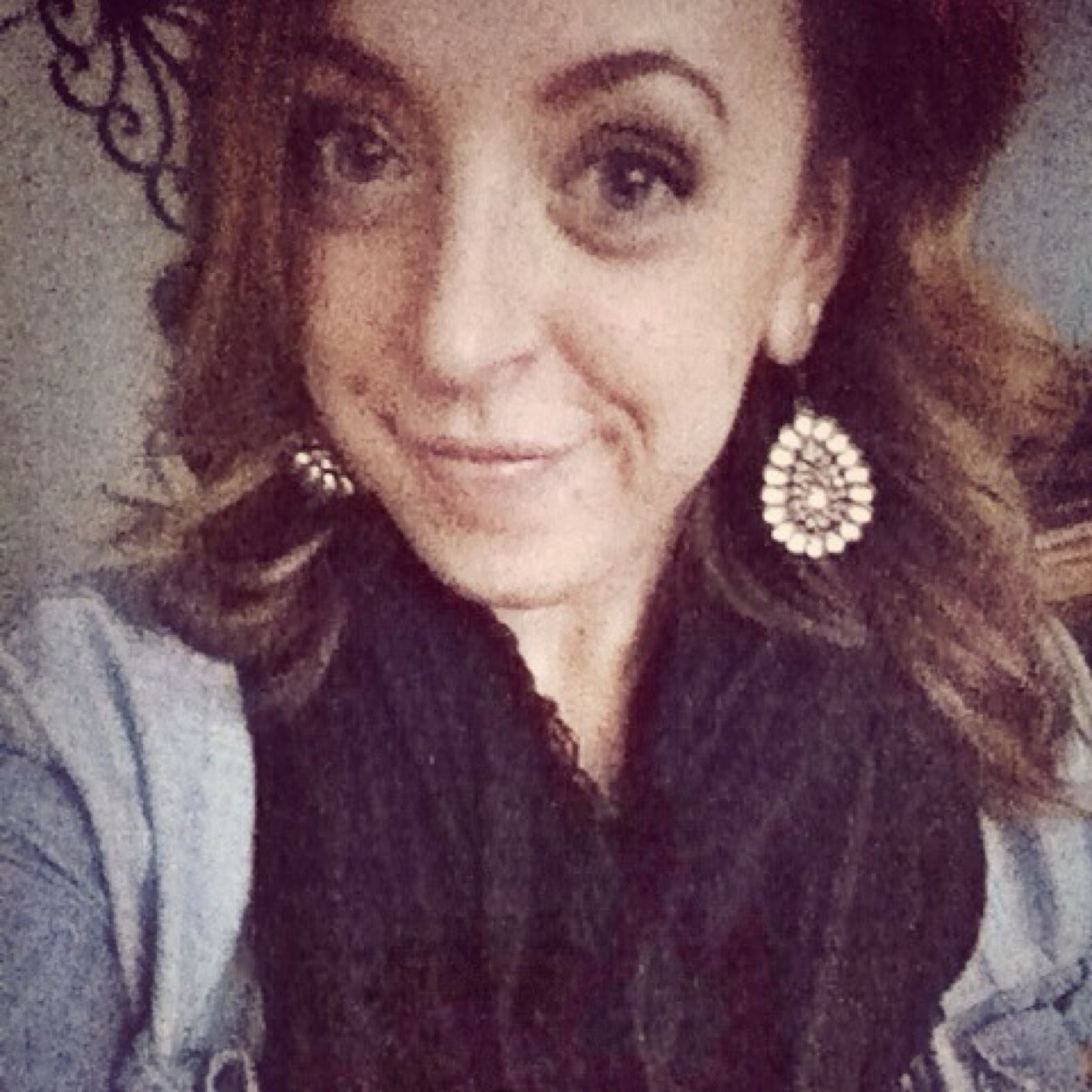 Comedy/sarcasm, fashion, beauty, and keepin up with celebs, these are a few of my favorite things.