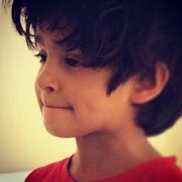 ‏‏لآ تفعل المستحيل ، لشخص لا يفعل المُمكن ♡̸ !