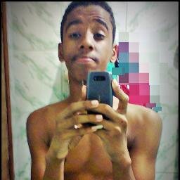 Você é normal demais , pra viver num mundo anormal.
— Mark Ferreira