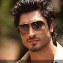 i m simple guy, i love to make a friend....i belive in honesty and alwys fair for the person................
