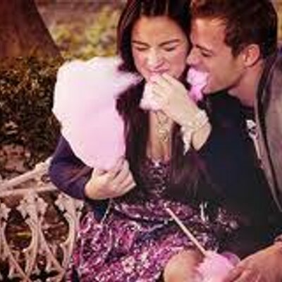 Feliz 8 Aniversario LevyRroni - Página 4 E0QtJ1T5_400x400