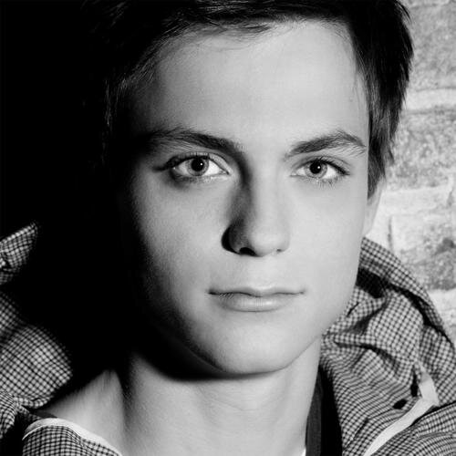 TLuciall's profile picture. J'aime faire chier mon monde:')