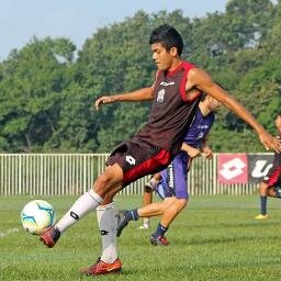 futbolista profesional..El ayer es hoy, el hoy el mañana y mañana la gloria..