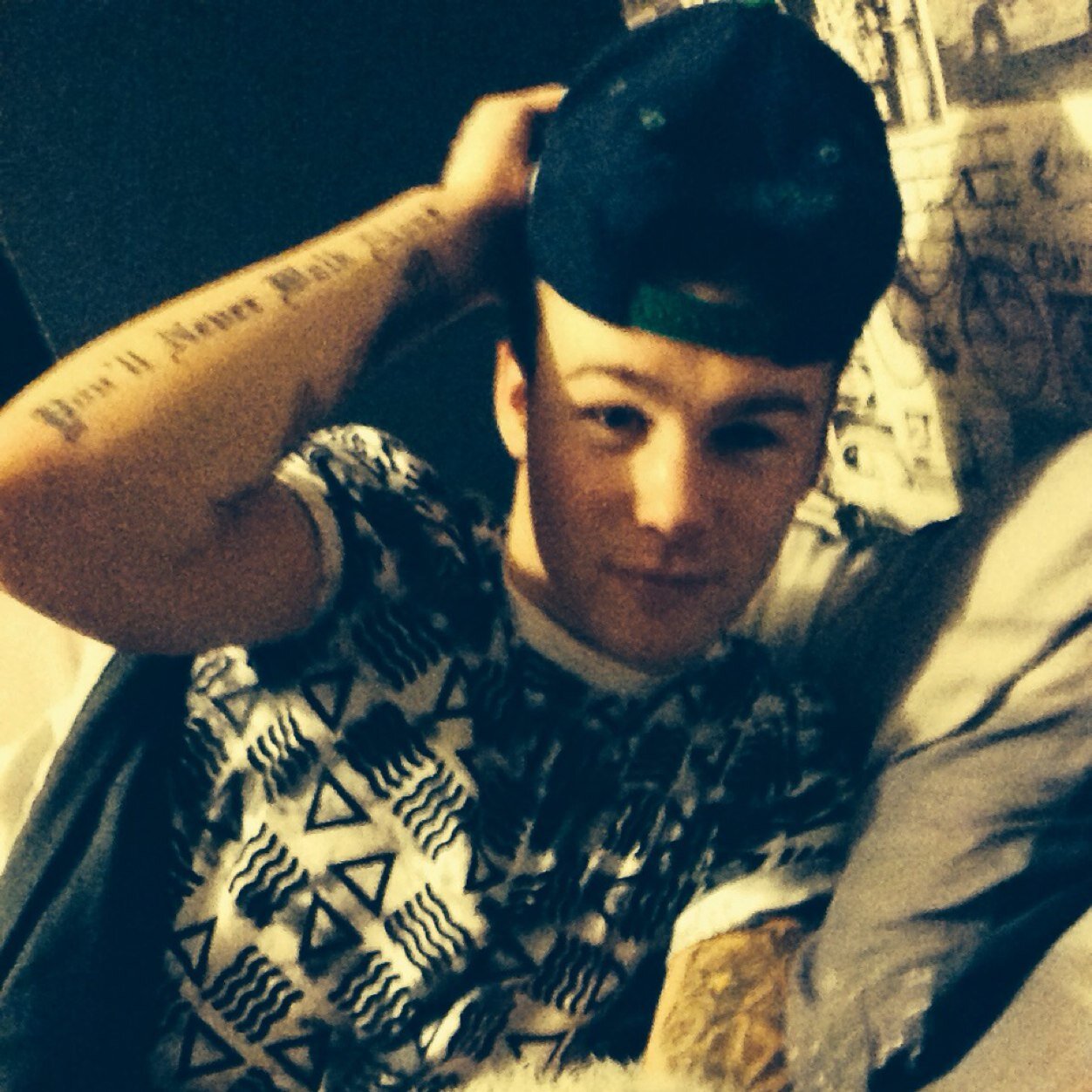 Sam, 19, 100% Essex! #moisture