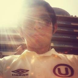 jhaireyes's profile picture. Las palabras son solo símbolos que postulan una memoria compartida. 
Cirujano Dentista