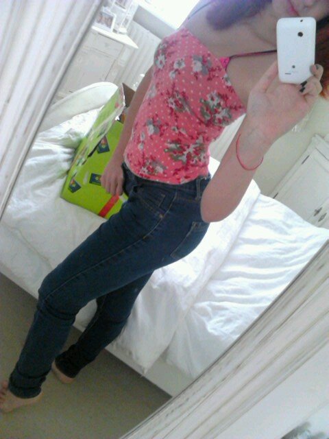#redhead #16 jaar #muziek app:0610802913 add me ;) and i'm a mom and engaged