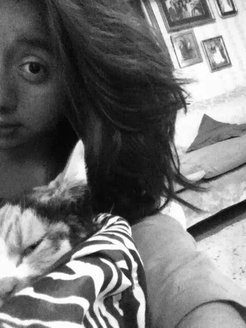 isabelgzln's profile picture. 