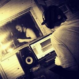 Lowkii MAKES BEATS?