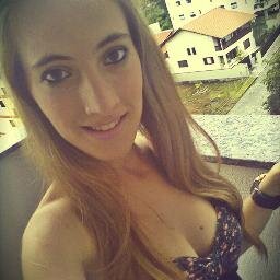 Eu faço da dificuldade a minha motivação!
Msn-evelin_adriene96@hotmail.com
http://t.co/p03iphZk /