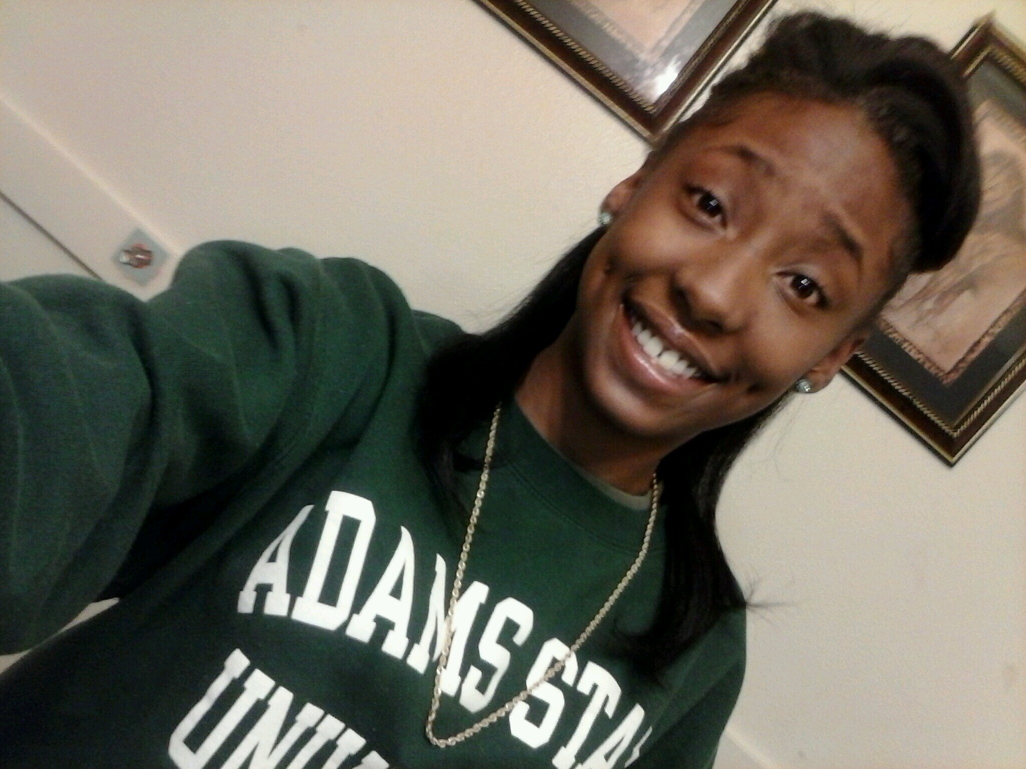 ImEbullient_'s profile picture. On the road to find happiness within  :) .