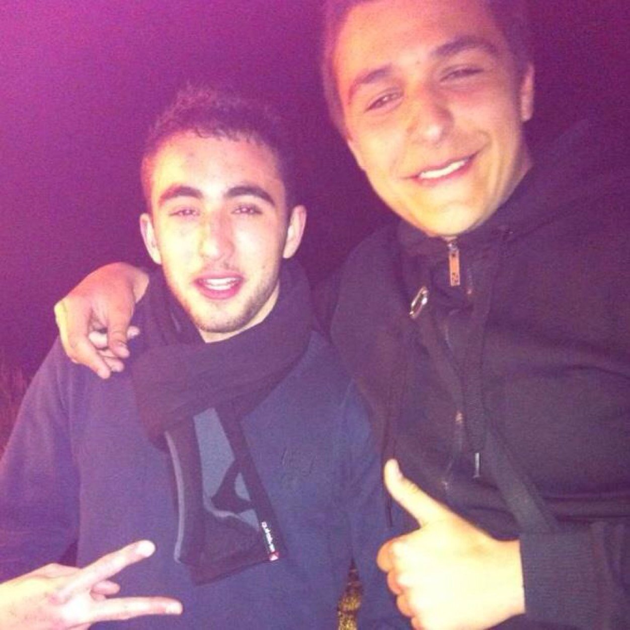 #Teamdel'arsouille 
 #Graulitusmaximus
 #TeamRital                   #Combattre le mal par le mal !