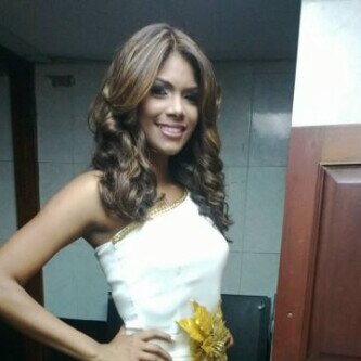 Modelo|Simpatica|Dormilona|Bipolar|love Rihanna♥.♥God in mi life vivirSinLimites \☺/ ..♥JJR