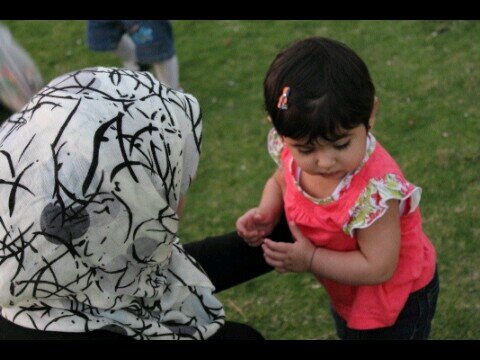 كُل كَلمآتْ الدُنيَـا لآ تَملأ الفَرآغْ حِينَ يَغيبْ مَنْ نُحبْ .. !
